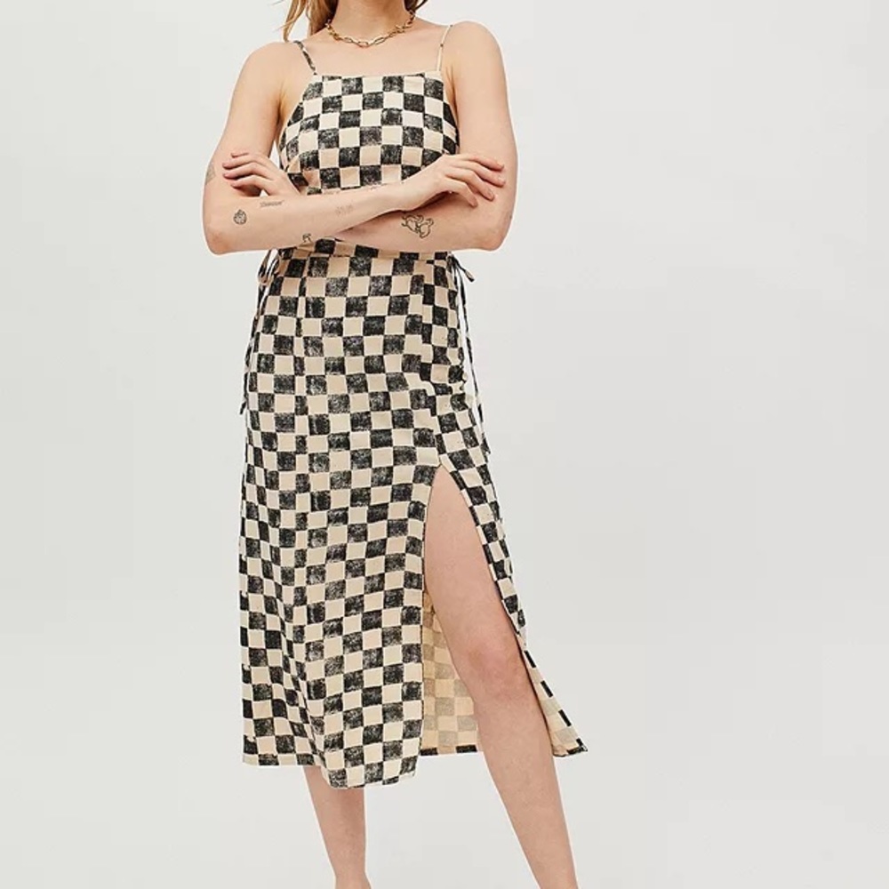 UO Valerie Linen Tie-Side Midi Dress